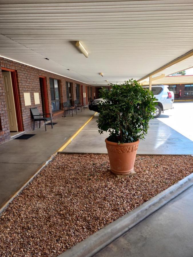 Macintyre Motor Inn Goondiwindi Kültér fotó
